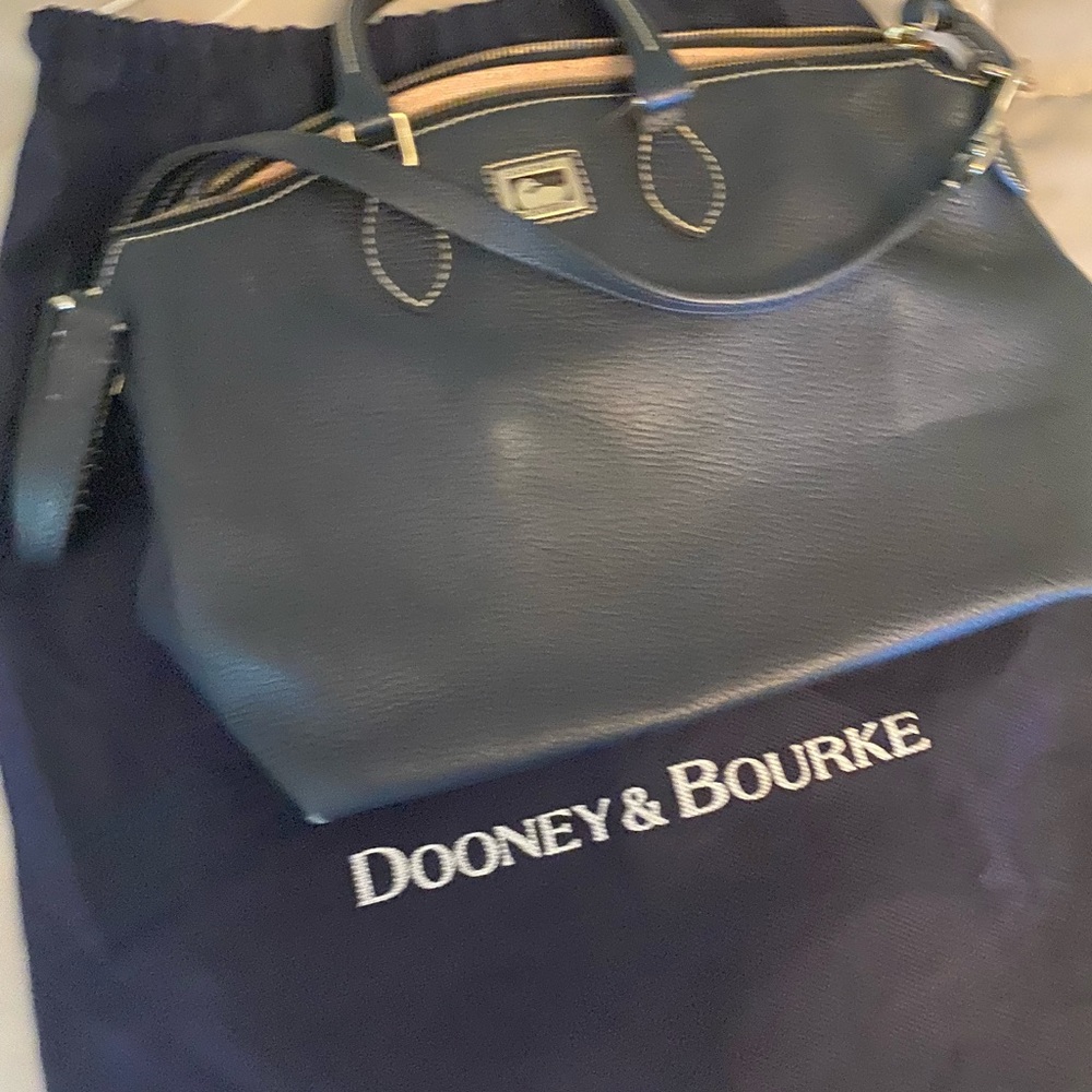 Used Dooney & Bourke bag navy blue